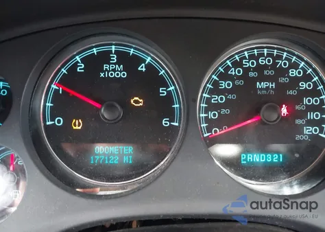 2008 Chevrolet Suburban 1500 Lt z USA, uszkodzony, nr VIN 1GNFK16388R122079